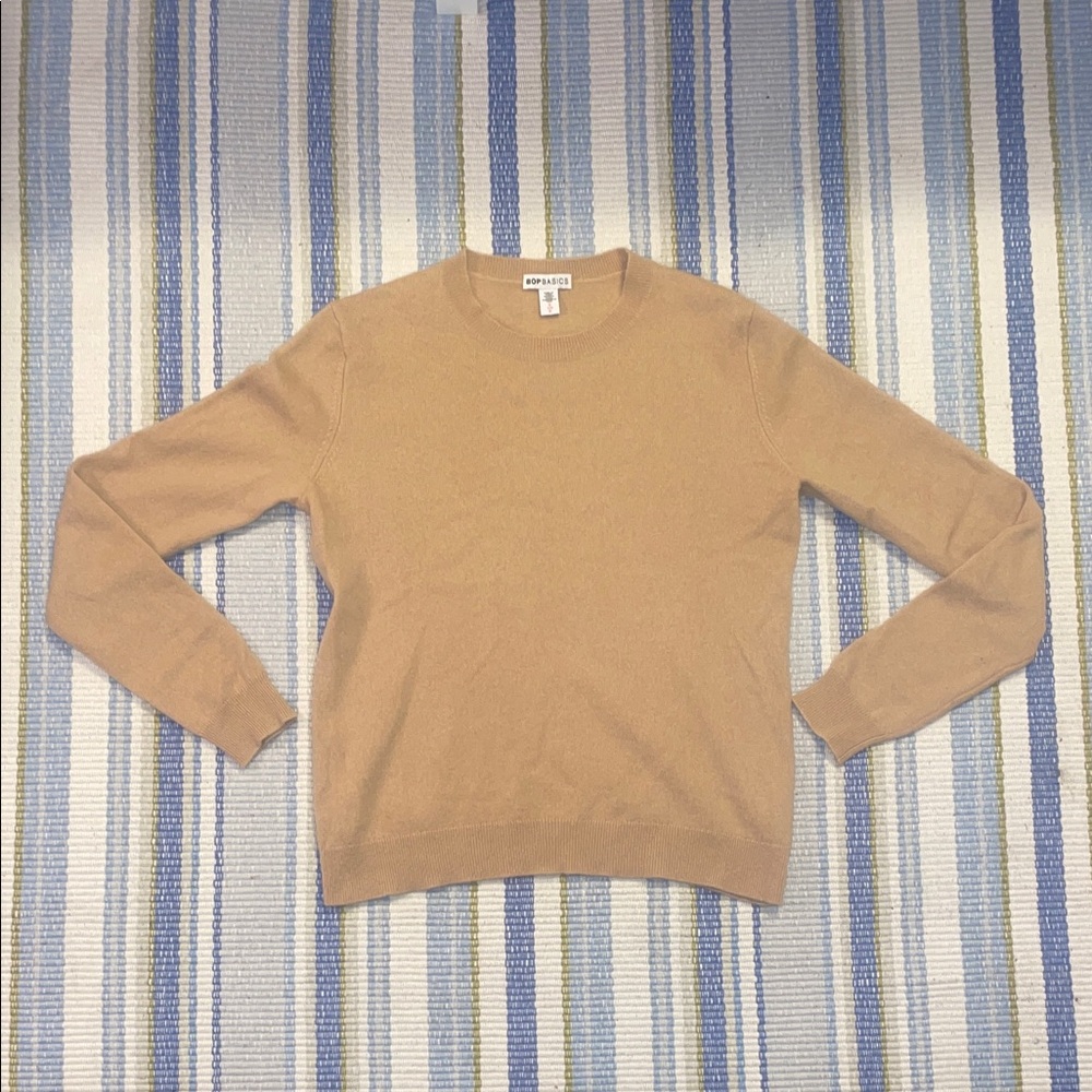 Classic Women's Camel Cashmere Crew Neck Sweater